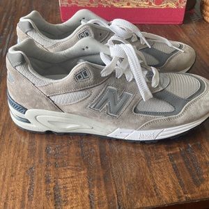 Brand New New Balance 990 V2 size 11 men’s